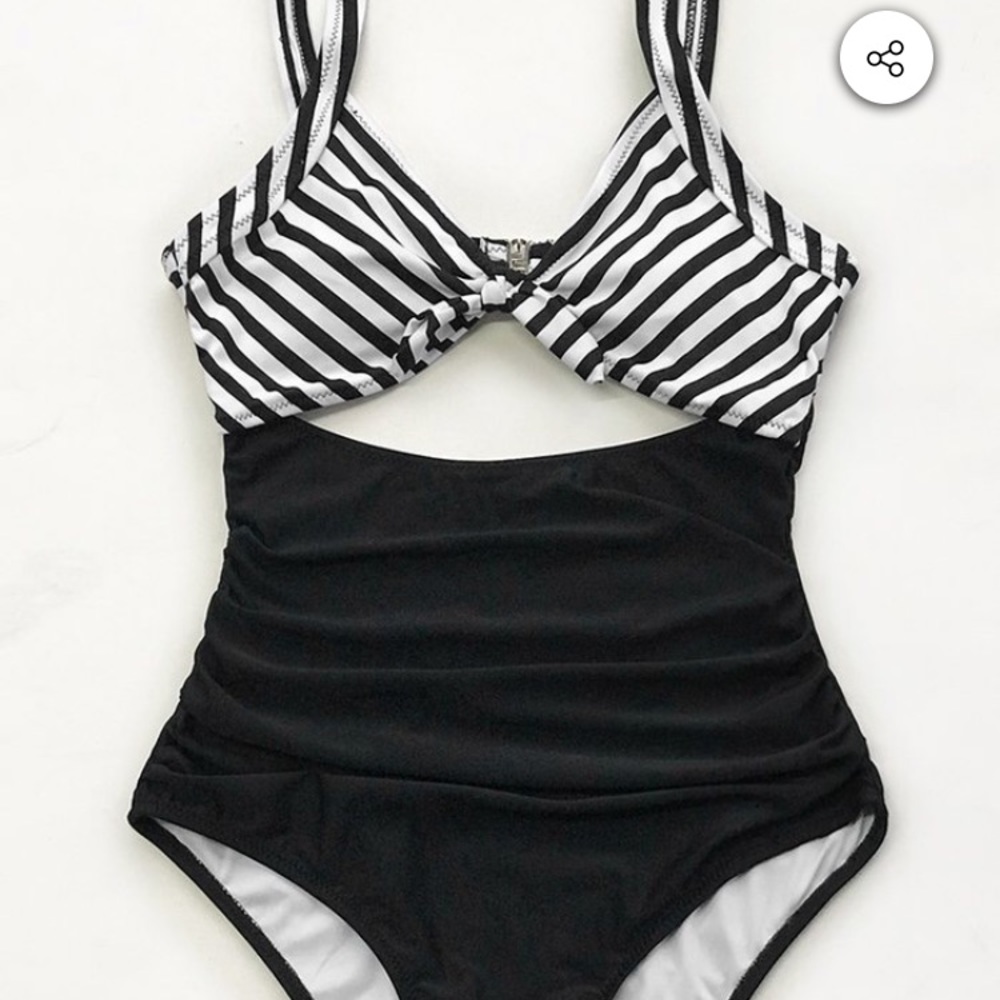 Cupshe Swim Women’s One piece/Full Suit